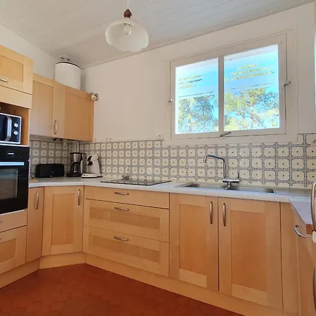Maison Rénovée Près De La Avec Jardin, Wi-fi Et 4 - Fr-1-476-85 La Faute-sur-Mer