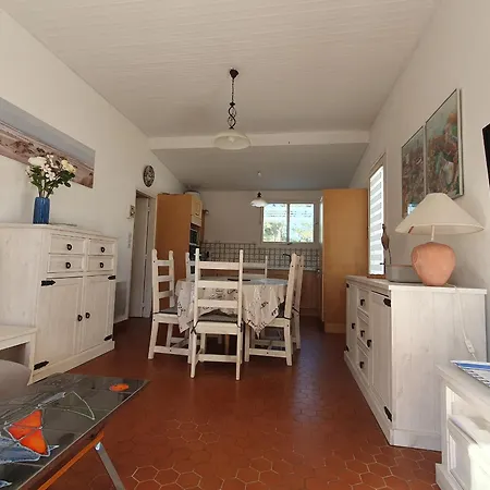 Maison Rénovée Près De La Avec Jardin, Wi-fi Et 4 - Fr-1-476-85